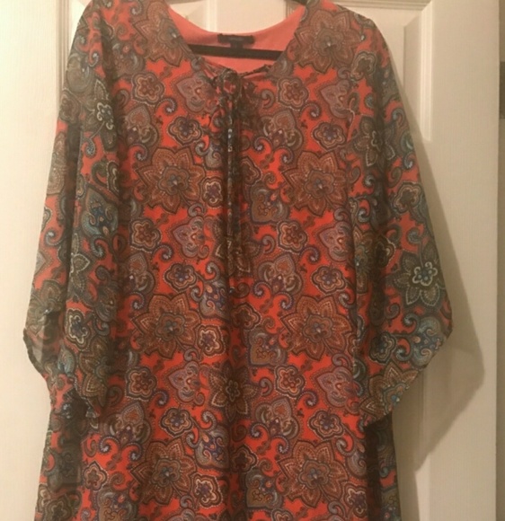 Shawl/Top - Picture 2 of 3